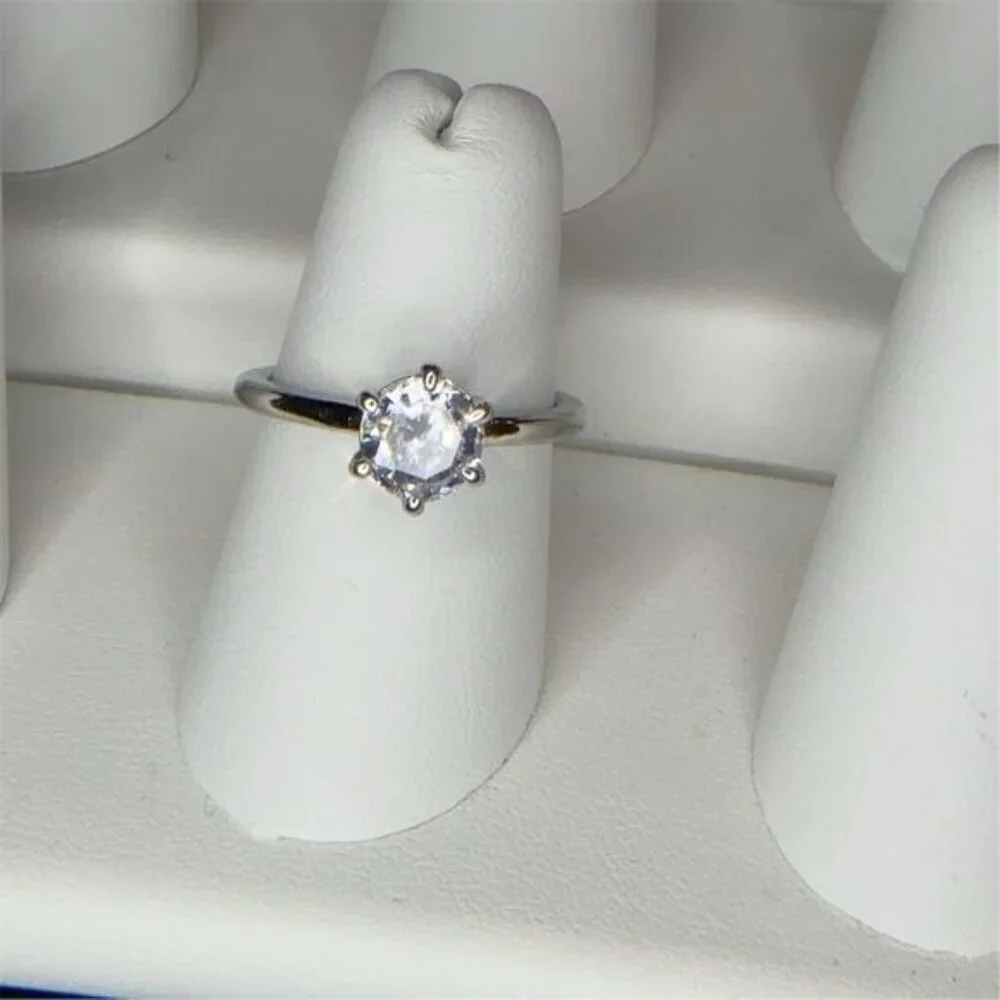 Fashion Jewelry  1 CT CZ Silver Plated Solitaire Engagement Ring Size 6